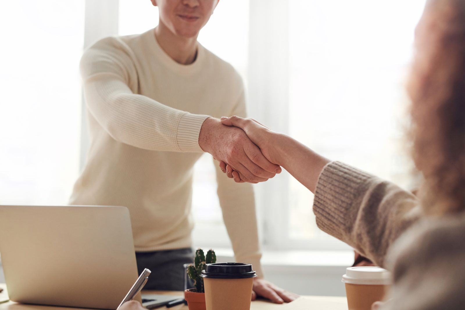 Évaluer un fournisseur d’IA : checklist opérationnelle pour DSI
